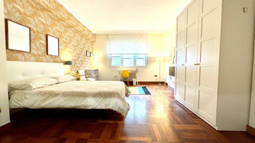 Very cosy double bedroom in Indauxtu