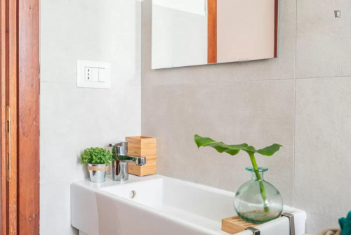 Beautiful 3-bedroom apartment near Lodi TB Metro Station