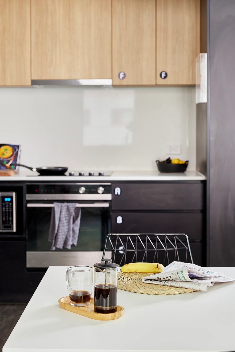 King Single Bed, 6 Bed Apartment With Ensuite - Urbanest Swanston Street - Gallery - 1