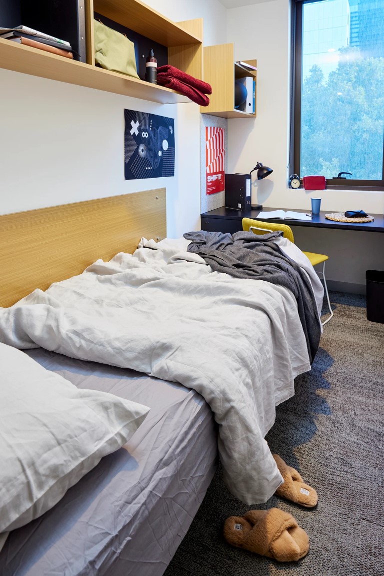 Single Bed, Twin Room In 6 Bed Apartment - Urbanest Swanston Street - Gallery - 1