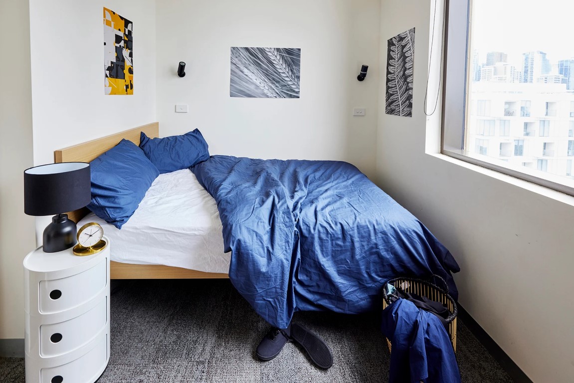 Double Bed, 1 Bed Apartment, Standard View - Urbanest Swanston Street - Gallery - 1