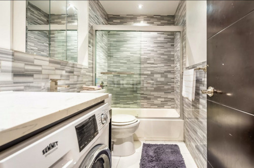 West 105th Home - Gallery - 41