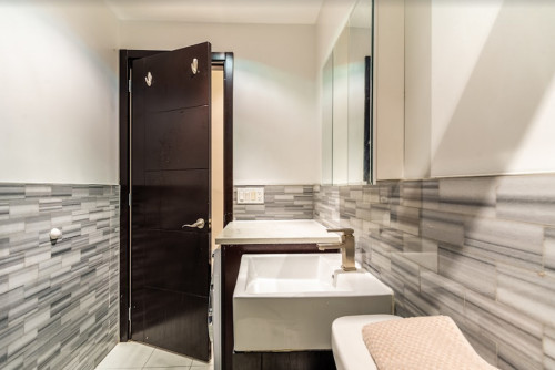 West 105th Home - Gallery - 14