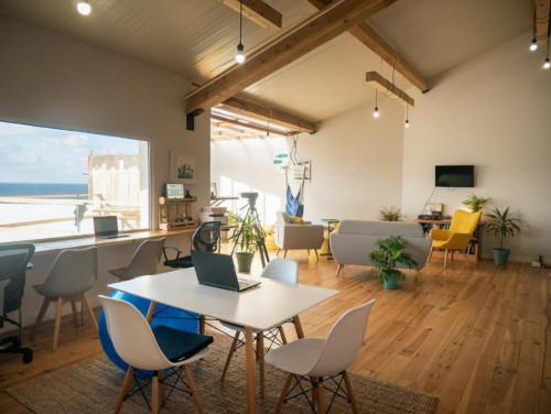 Stunning Luxury House w/ Terrace + Ocean Views