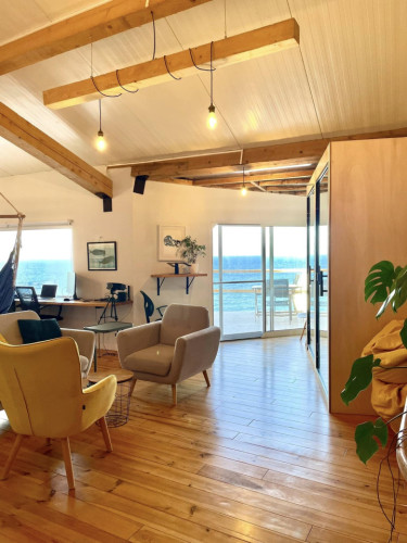 Stunning Luxury House w/ Terrace + Ocean Views