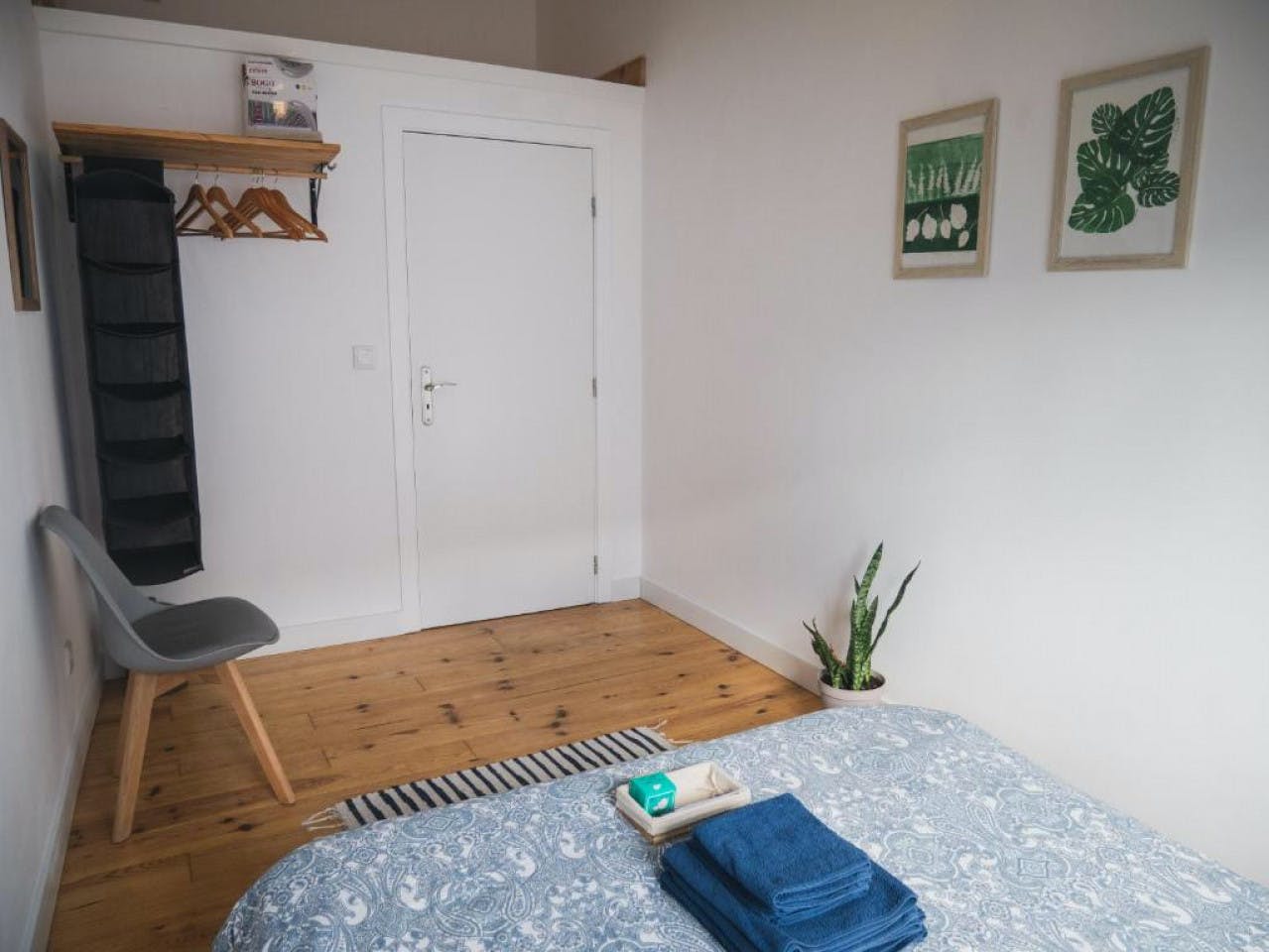MOO: Double Room With Shared Bathroom - Stunning Luxury House w/ Terrace + Ocean Views - Gallery - 2