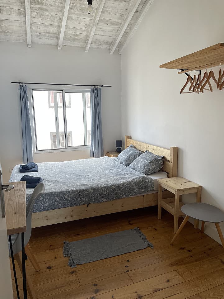 MOO: Double Room With Shared Bathroom - Stunning Luxury House w/ Terrace + Ocean Views - Gallery - 19