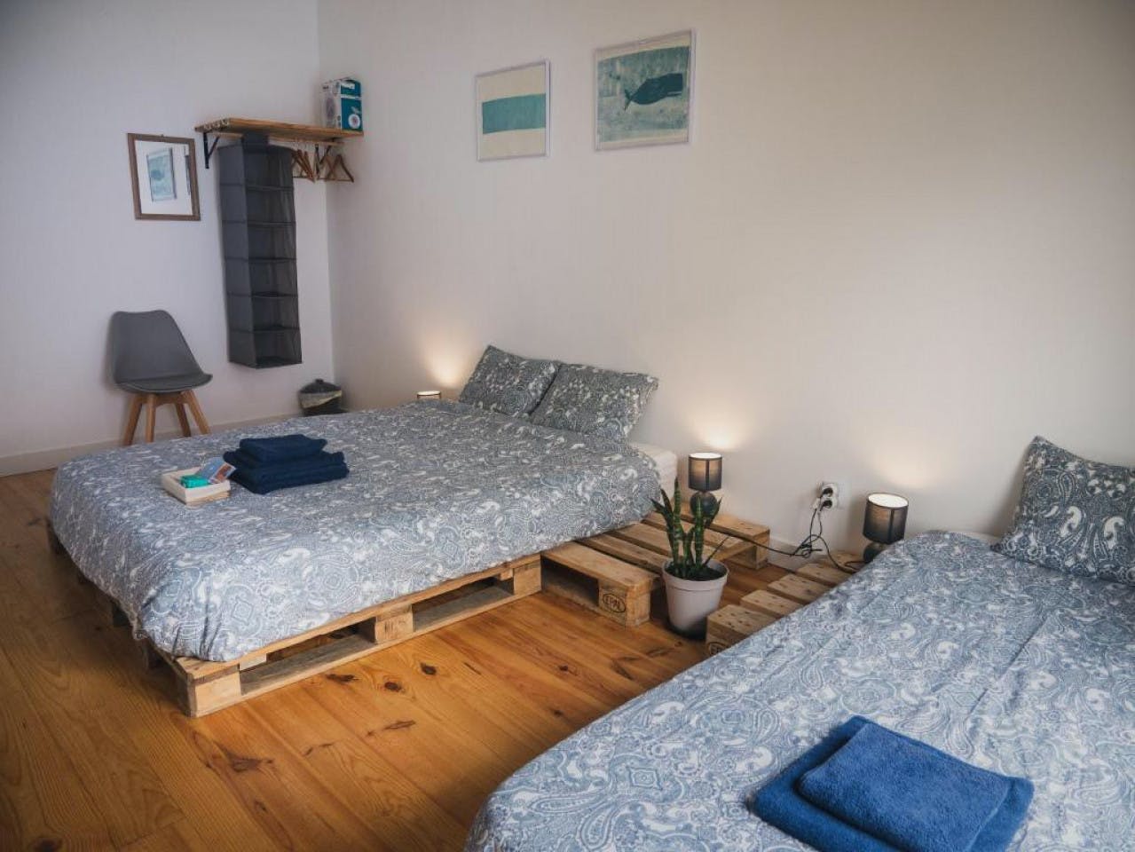 ANANAS: Double/Triple Room With Shared Bathroom - Stunning Luxury House w/ Terrace + Ocean Views - Gallery - 1