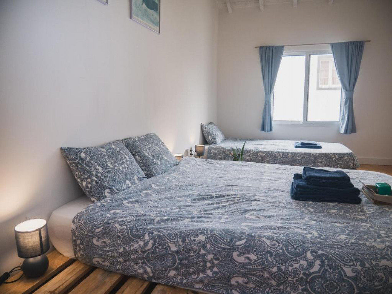 ANANAS: Double/Triple Room With Shared Bathroom - Stunning Luxury House w/ Terrace + Ocean Views - Gallery - 9