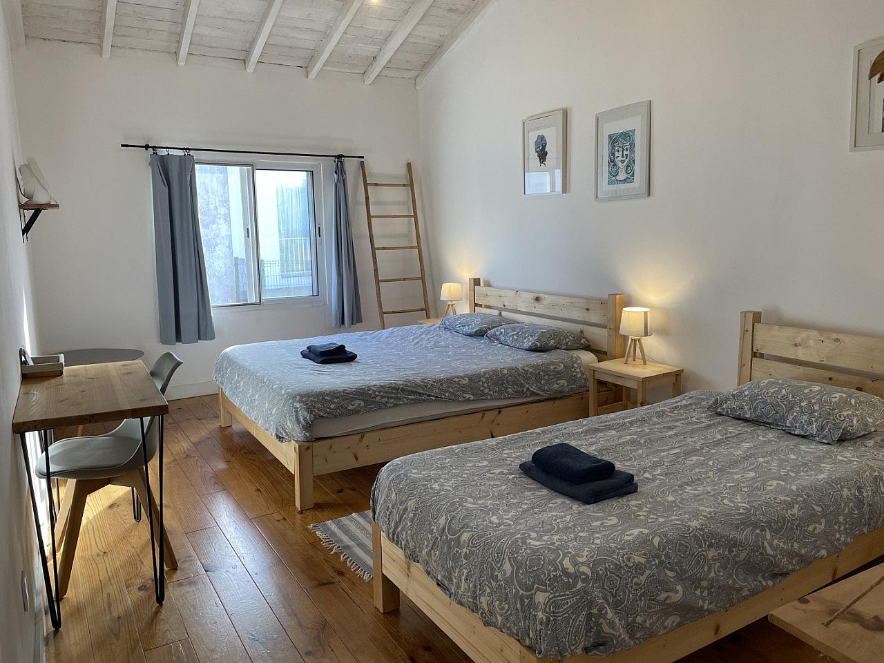 SURF: Double/ Triple Room With Private Bathroom - Stunning Luxury House w/ Terrace + Ocean Views - Gallery - 16