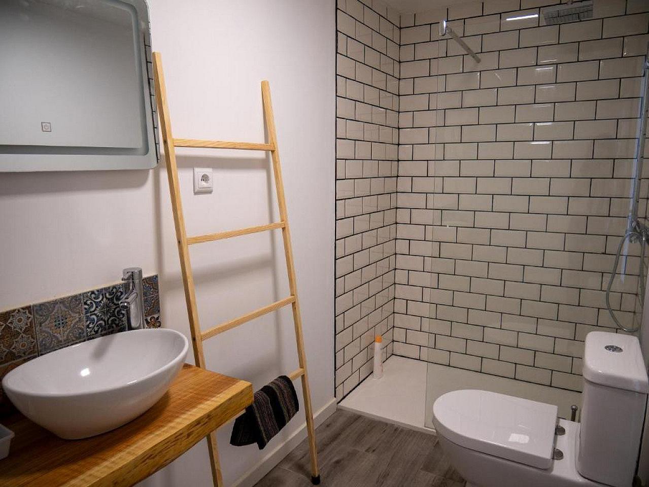 FIN: Double Room With Private Bathroom - Stunning Luxury House w/ Terrace + Ocean Views - Gallery - 16