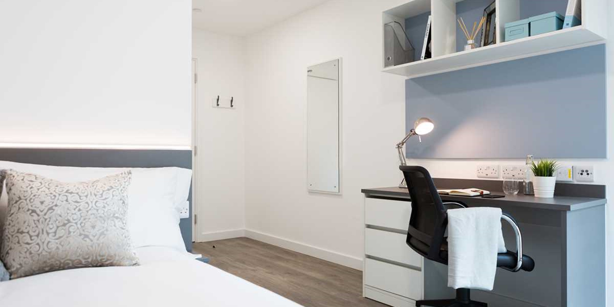  Silver En-Suite  -  Chapter Highbury II  - Gallery -  2