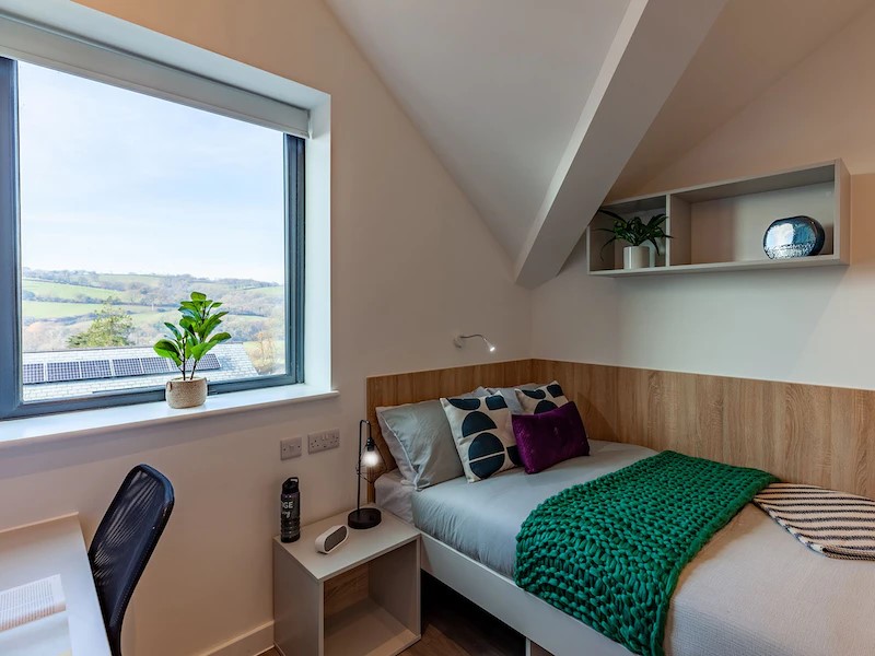 Hill View Place