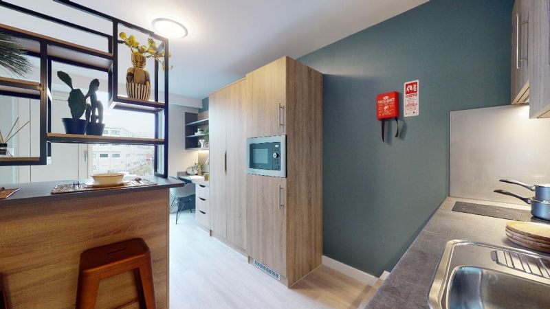  Bronze Studio  -  iQ Bankside  - Gallery -  7