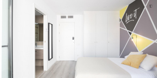 Pretty nice double ensuite bedroom in the heart of Barcelona
