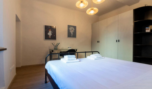 Tasteful 2-bedroom flat in the central district of Bologna