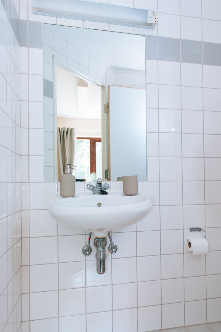  Classic Ensuite  -  Oxley Residence  - Gallery -  7