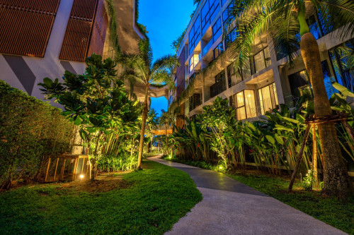 Outstanding Luxury Complex w/ Terrace + Pool
