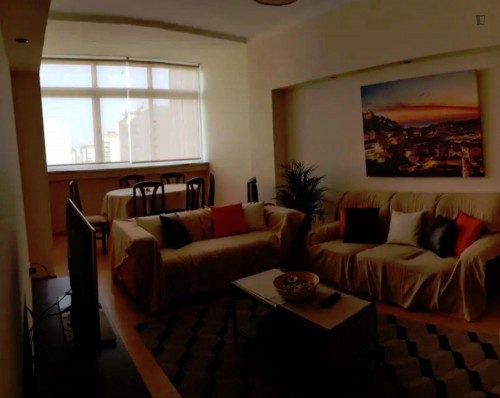 Modern 3-bedroom apartment in Alvalade