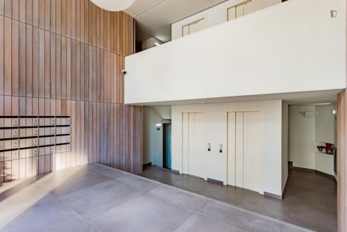 Large and modern 2-bedroom apartment near Parque Eduardo VII