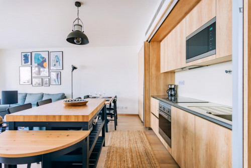 Large and modern 2-bedroom apartment near Parque Eduardo VII