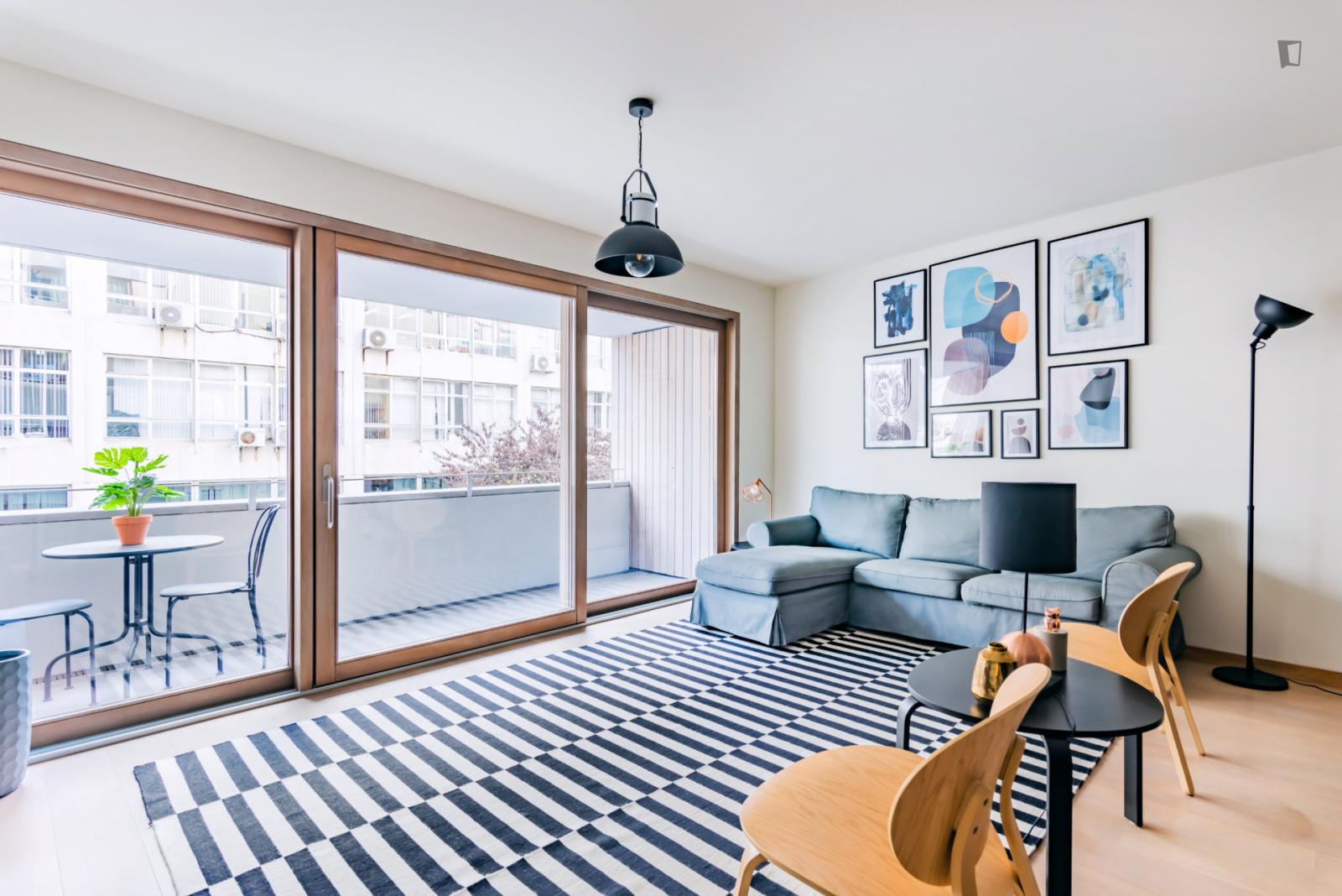  Large And Modern 2-Bedroom Apartment Near Parque Eduardo VII  -  Large and modern 2-bedroom apartment near Parque Eduardo VII  - Gallery -  1