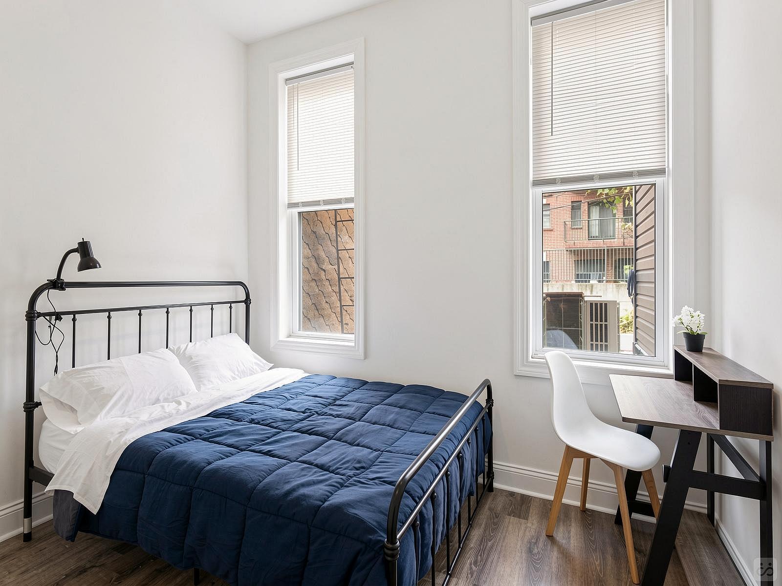  Private Room 1  -  Stunning Cozy Apt.  - Gallery -  23