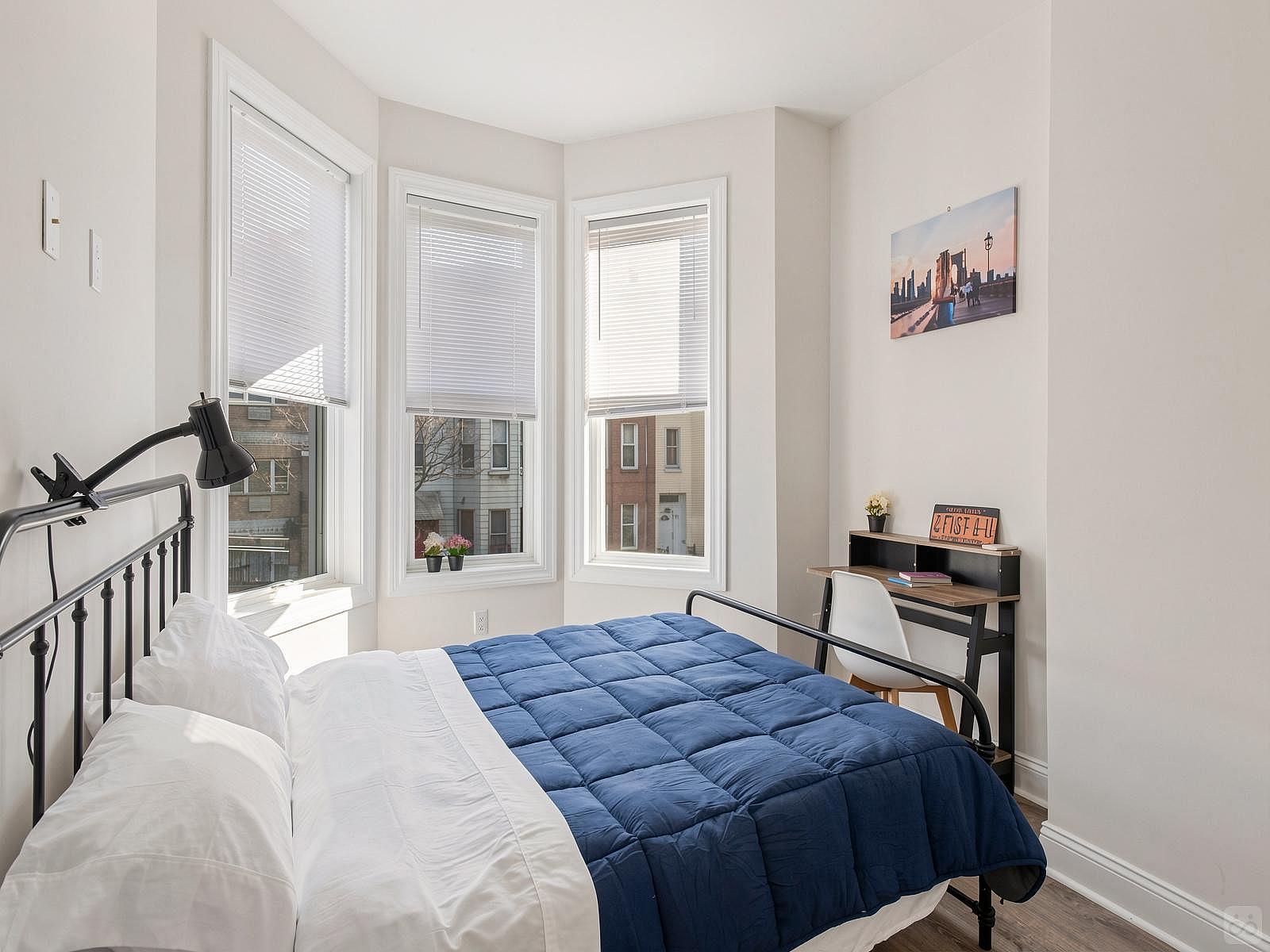  Private Room 1  -  Stunning Cozy Apt.  - Gallery -  22