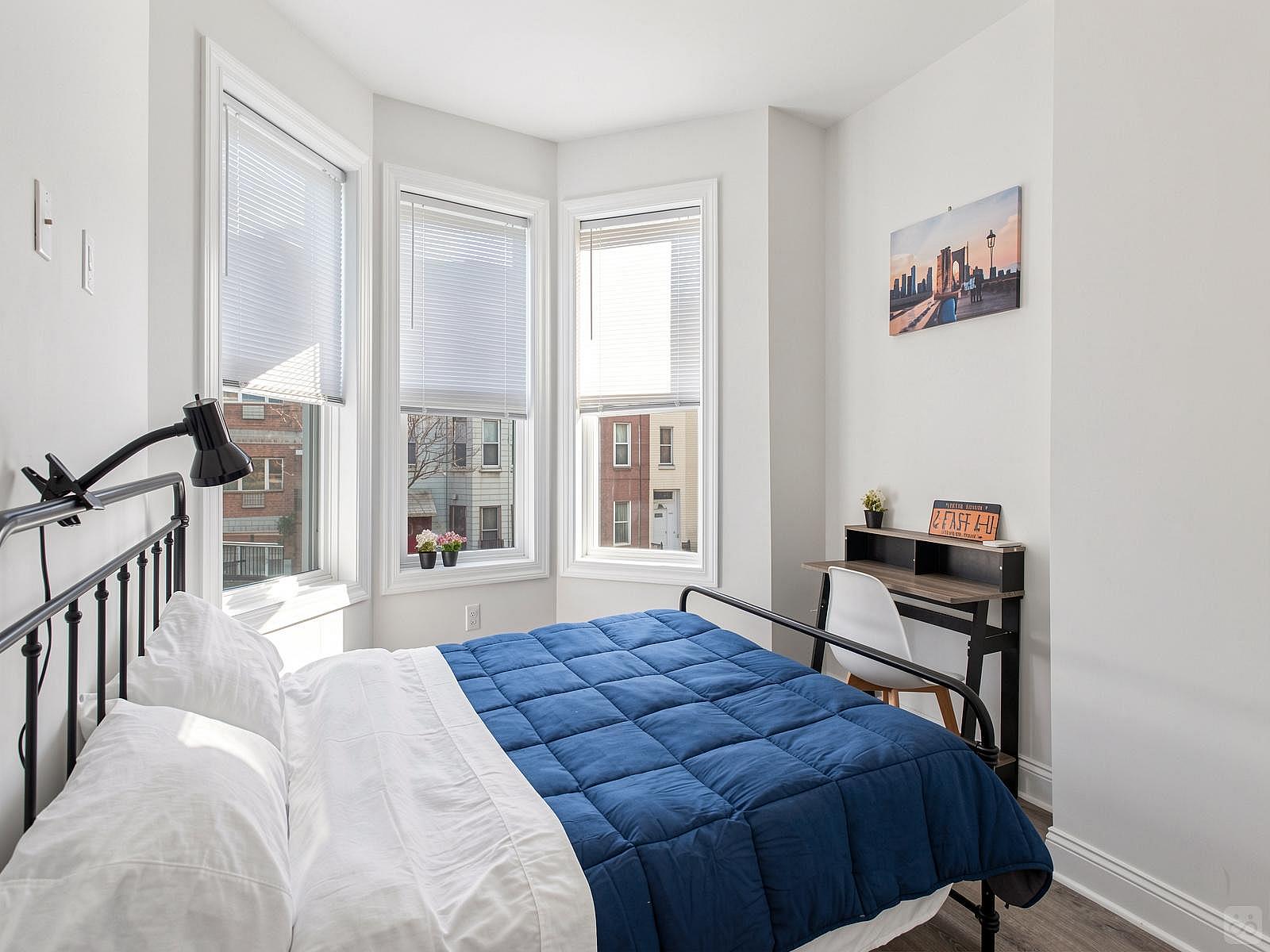  Private Room + Bathroom  -  Stunning Cozy Apt.  - Gallery -  29