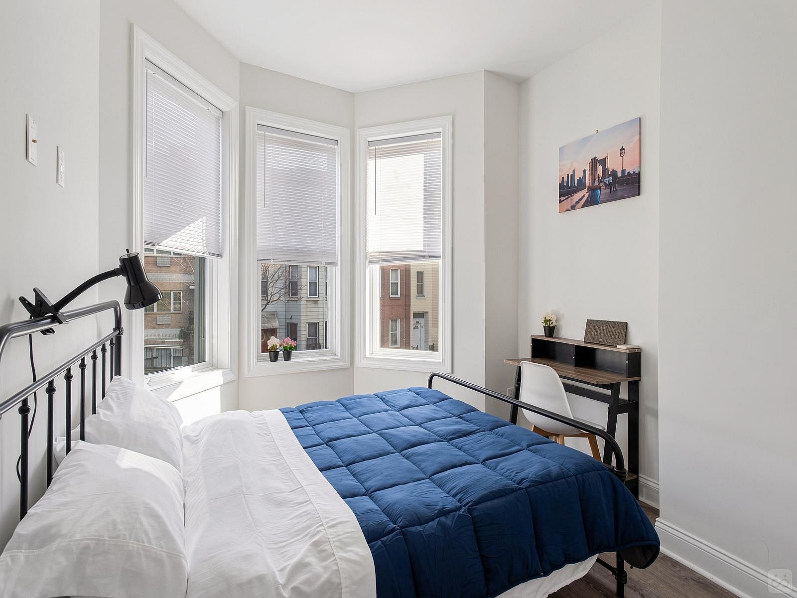  Private Room + Bathroom  -  Stunning Cozy Apt.  - Gallery -  19
