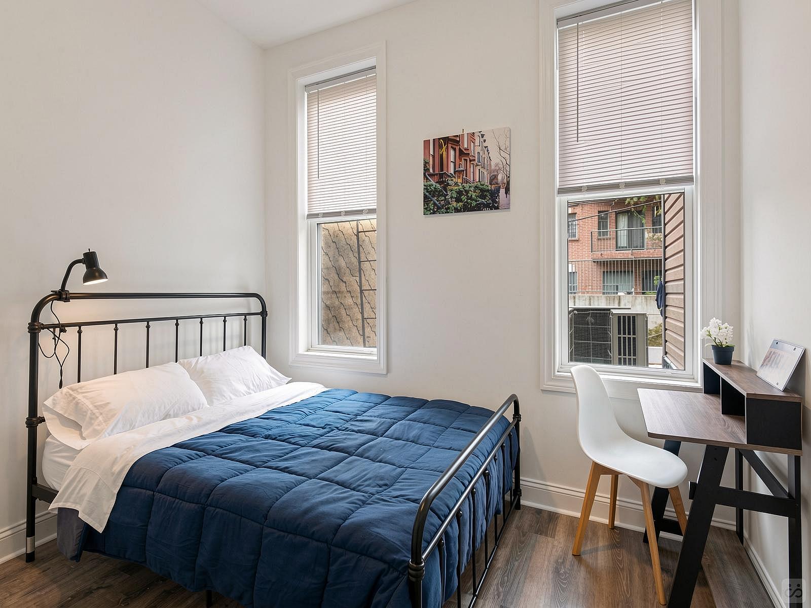  Private Room + Bathroom  -  Stunning Cozy Apt.  - Gallery -  23