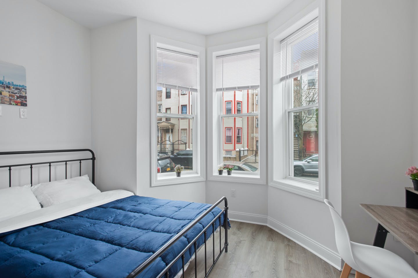  Private  -  Stunning Cozy Apt.  - Gallery -  5