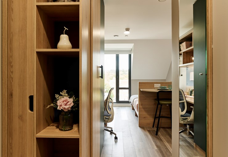  Silver Studio Plus  -  The Spireworks  - Gallery -  3
