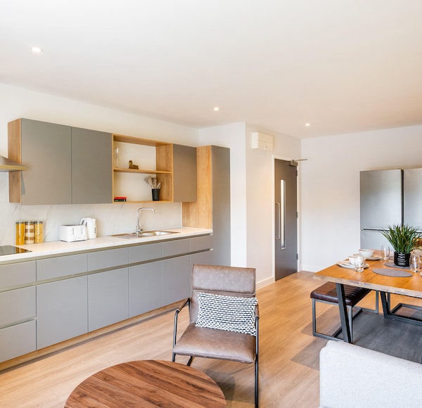 En-Suite Silver - Hillfort House - Gallery - 4