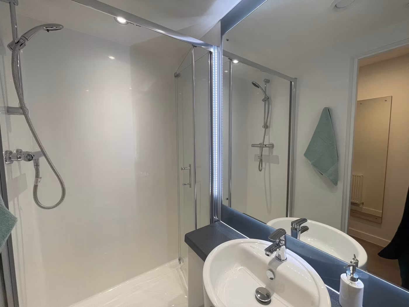 En-Suite Silver - 2