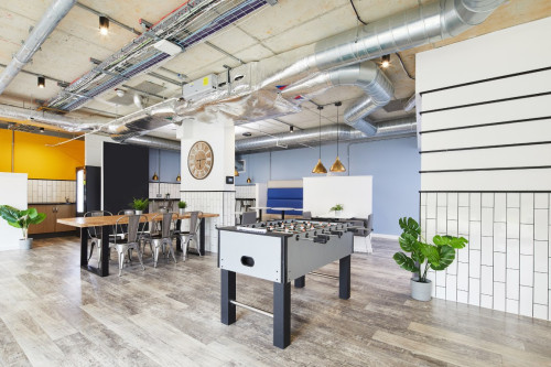 Collegiate Riverside Way  - Gallery -  3