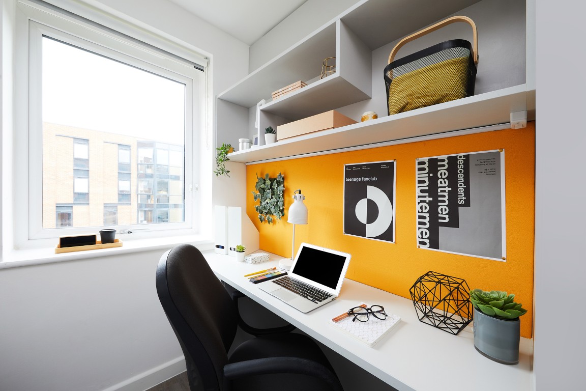  Classic En-Suite  -  Collegiate Riverside Way  - Gallery -  4