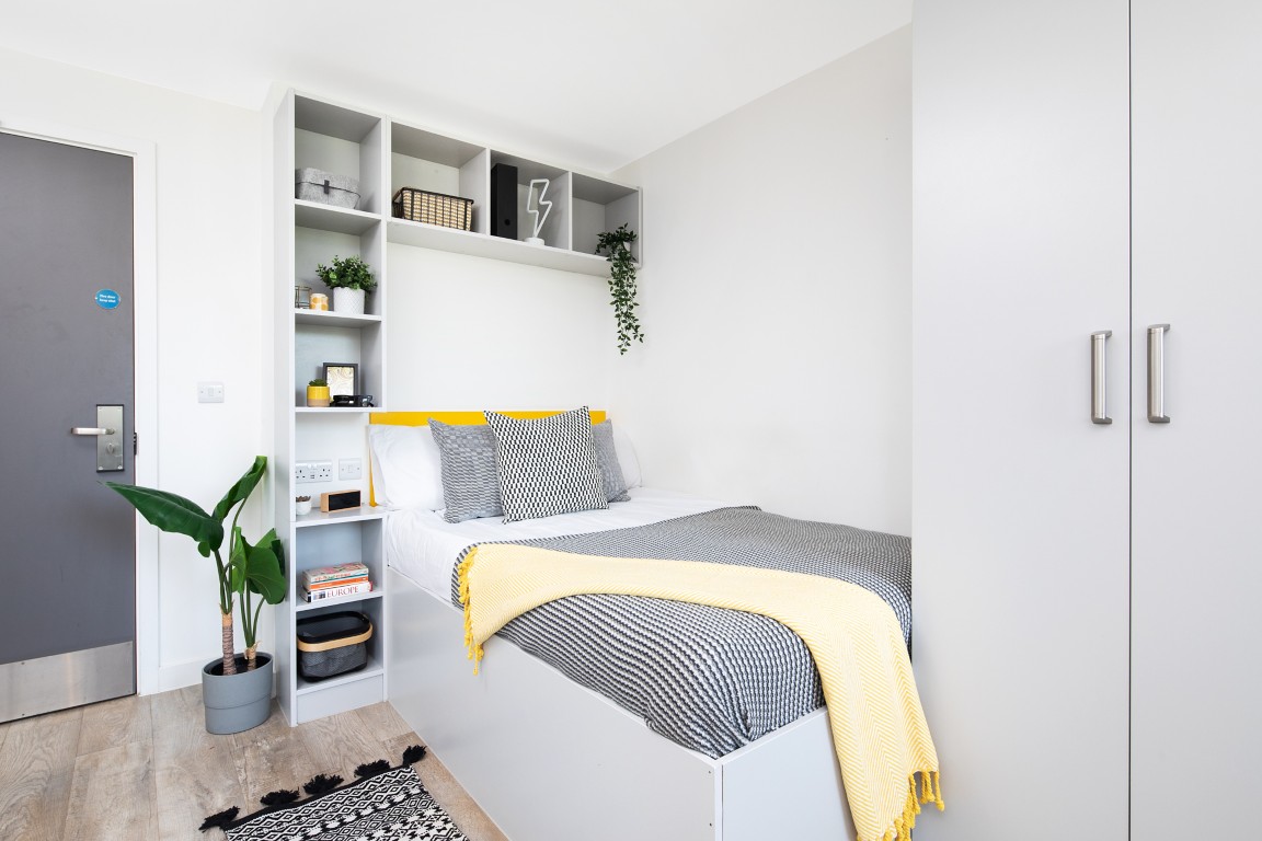  Gold Studio  -  Collegiate Cathedral Point  - Gallery -  2