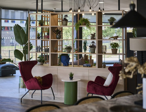 Deakins Place - Gallery - 9