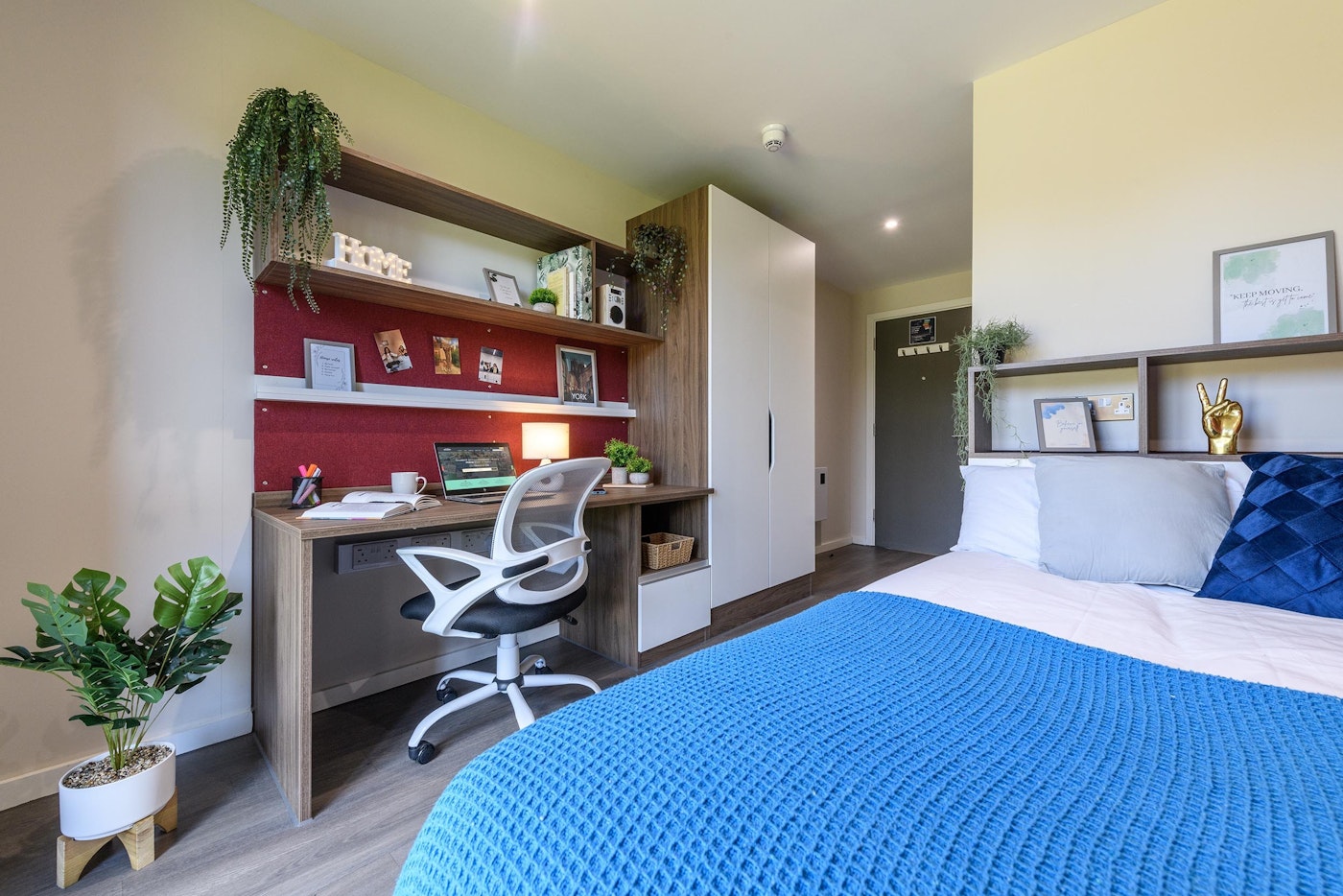 Bedroom Bronze (Shared Bathroom 12) - Frederick House - Gallery - 1