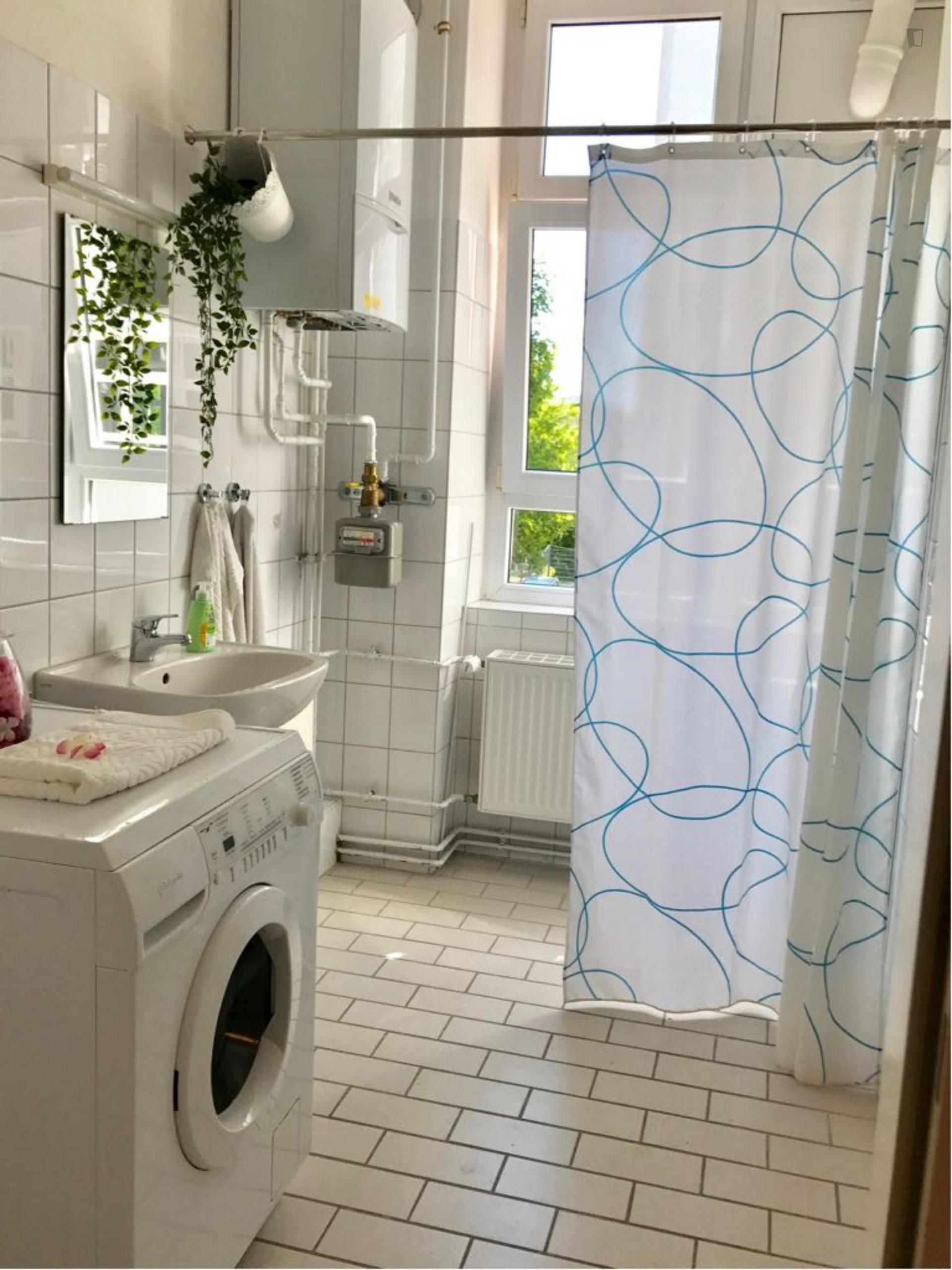 Single bedroom in a shared apartment in Schöneberg