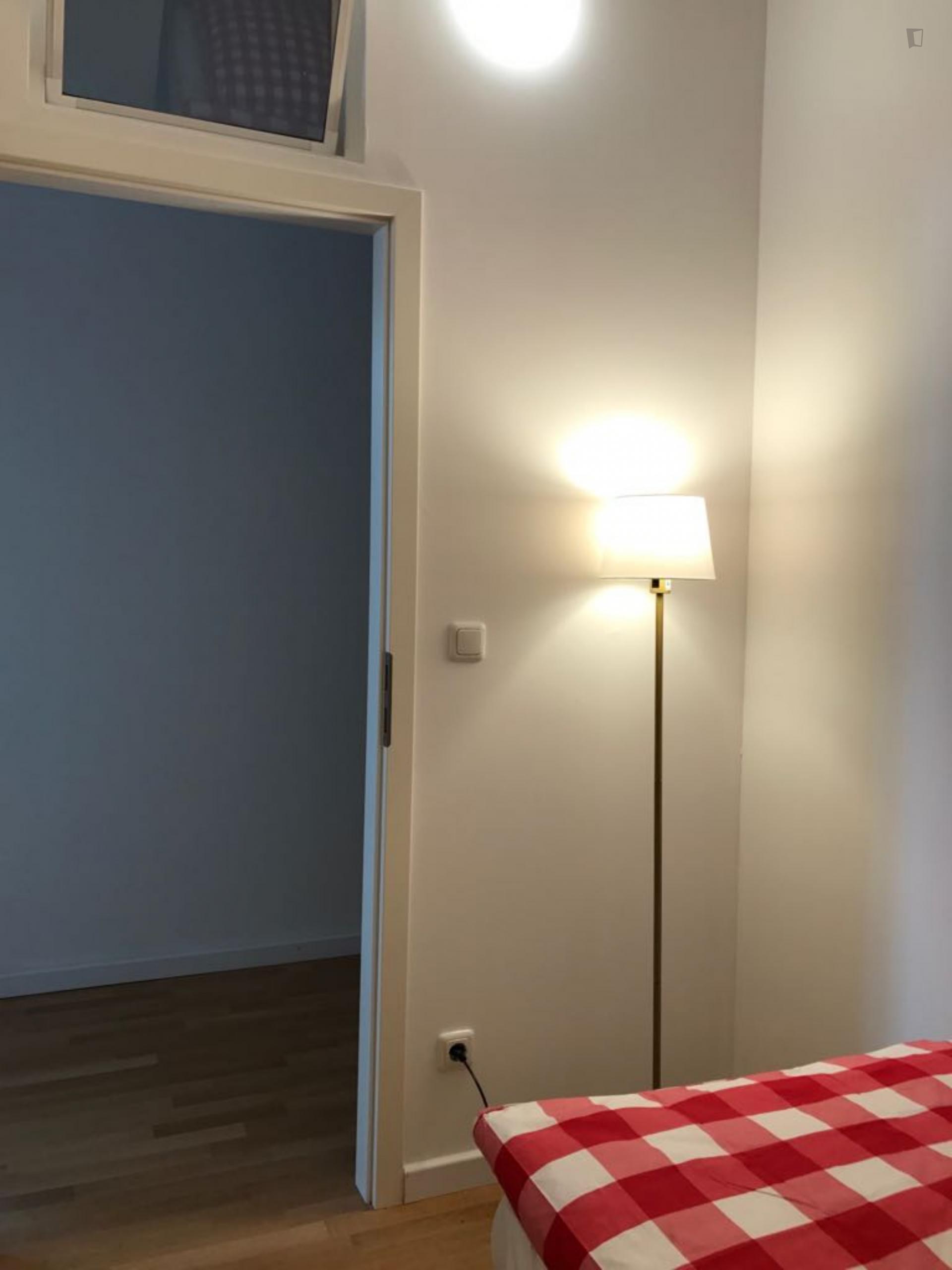 Single bedroom in a shared apartment in Schöneberg