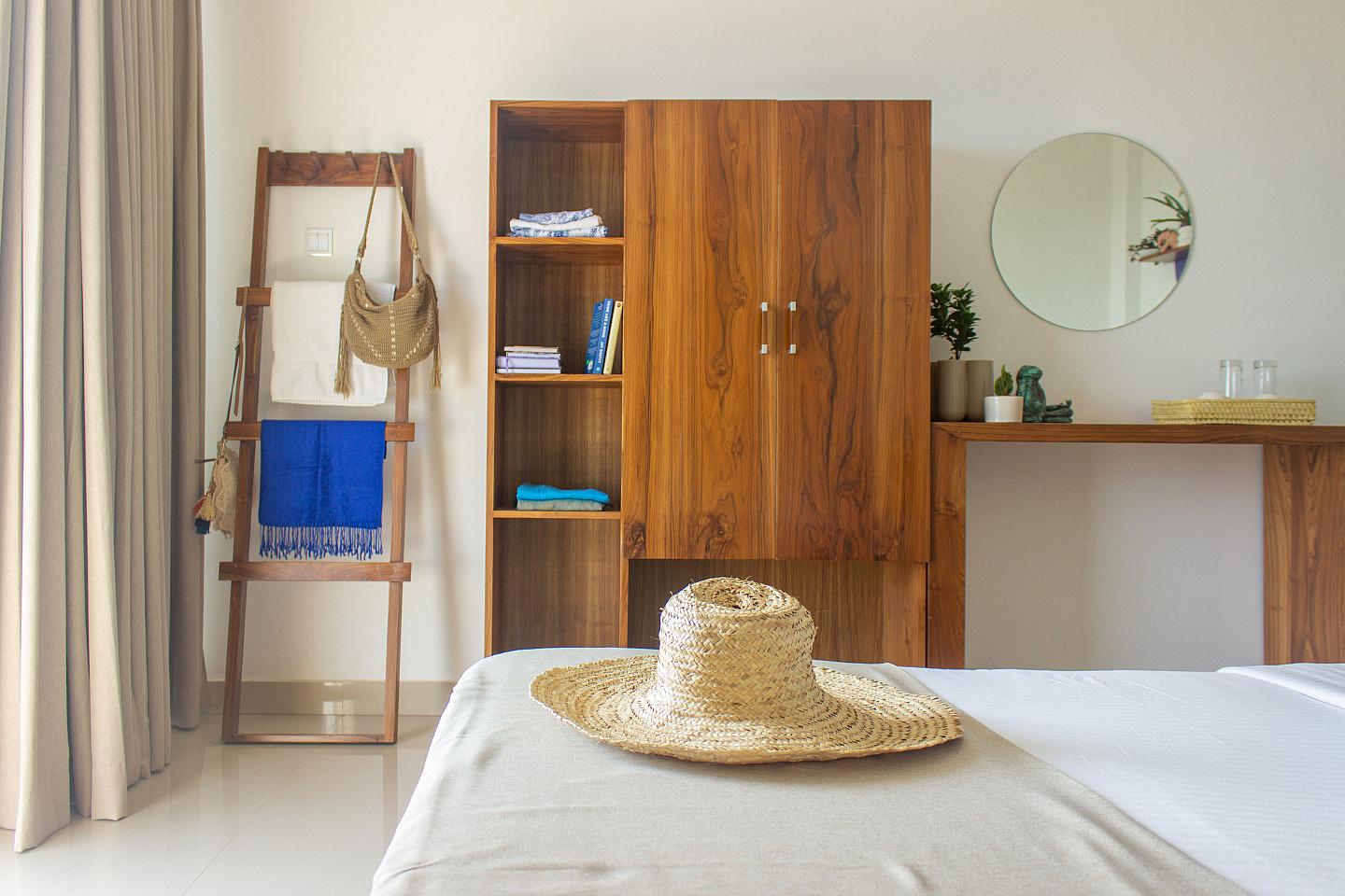 Ocean Front Deluxe Room - 24