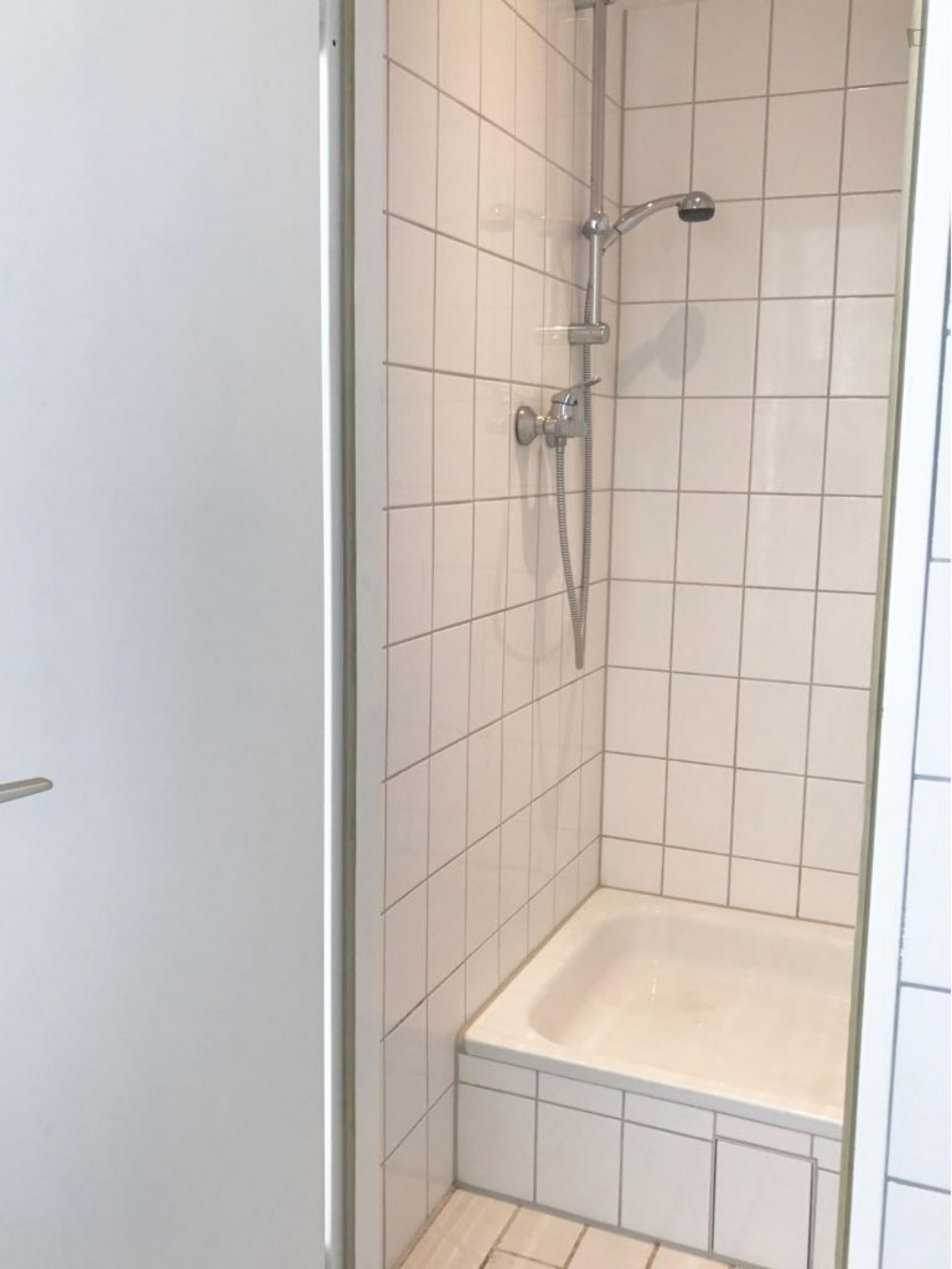 Snug bedroom near the Julius-Leber-Brücke station