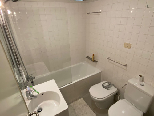 Single bedroom close to Faculty of Economics, University of Coimbra - Gallery - 11
