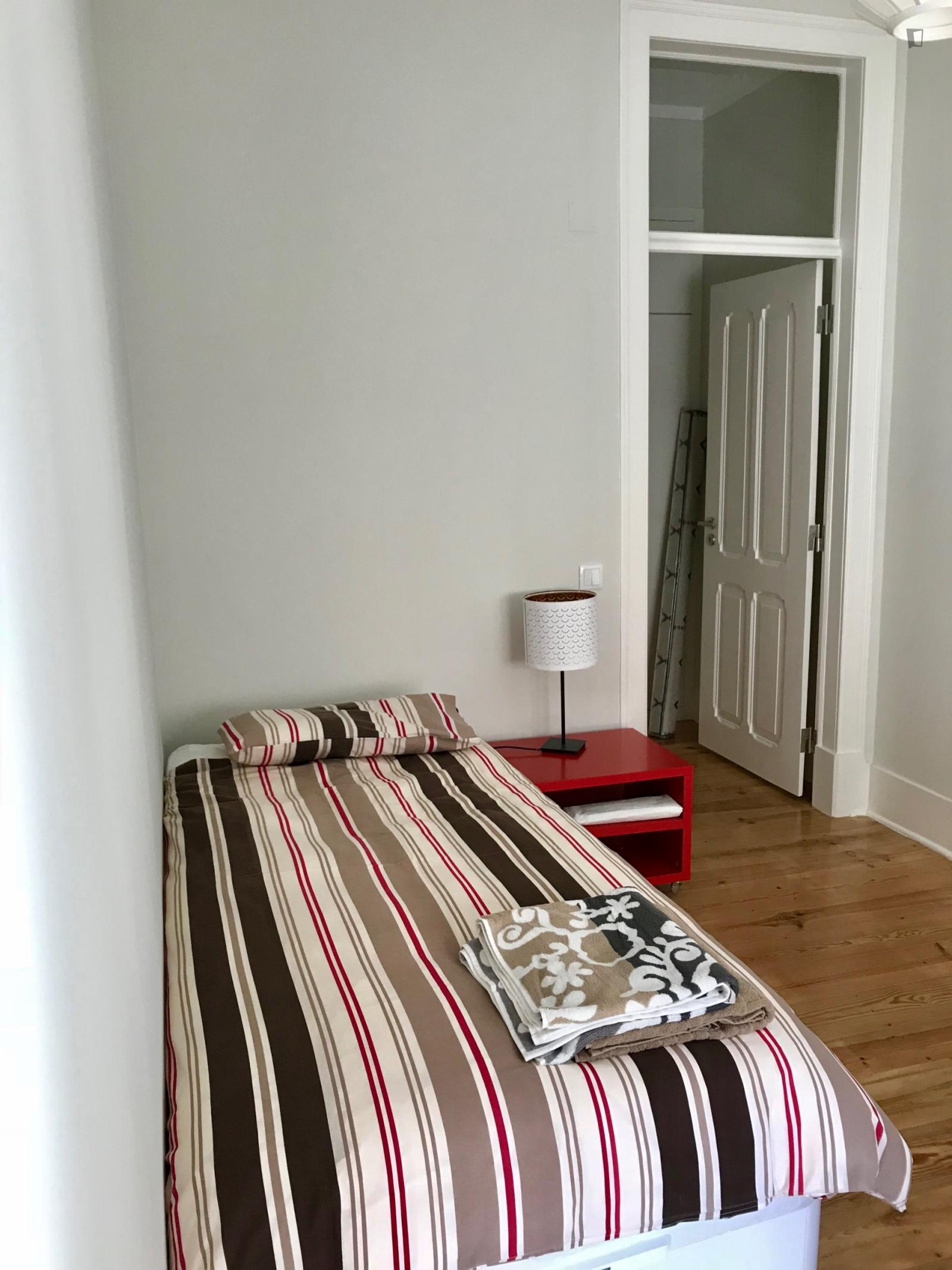 Bright And Modern Single Room In Arroios - Bright and modern single room in Arroios - Gallery - 1