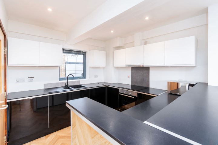 6 Bedroom Apartment - Portland Tower - Gallery - 10