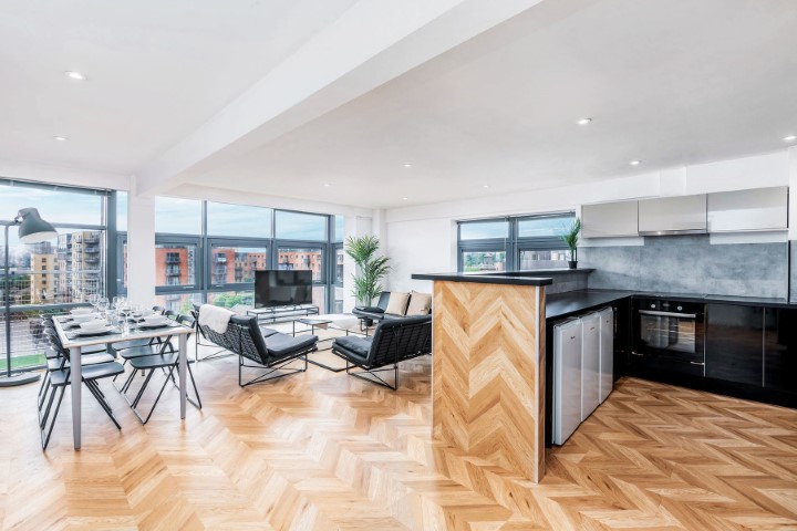 7 Bedroom Apartment - Portland Tower - Gallery - 8