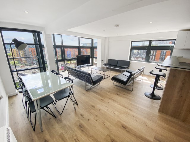7 Bedroom Apartment - Portland Tower - Gallery - 6