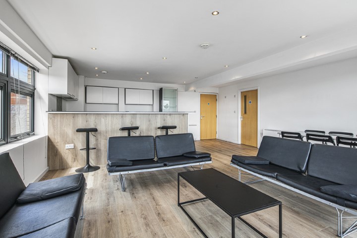 Individual Rooms - Portland Tower - Gallery - 5